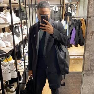 Meet your Posher, Brian